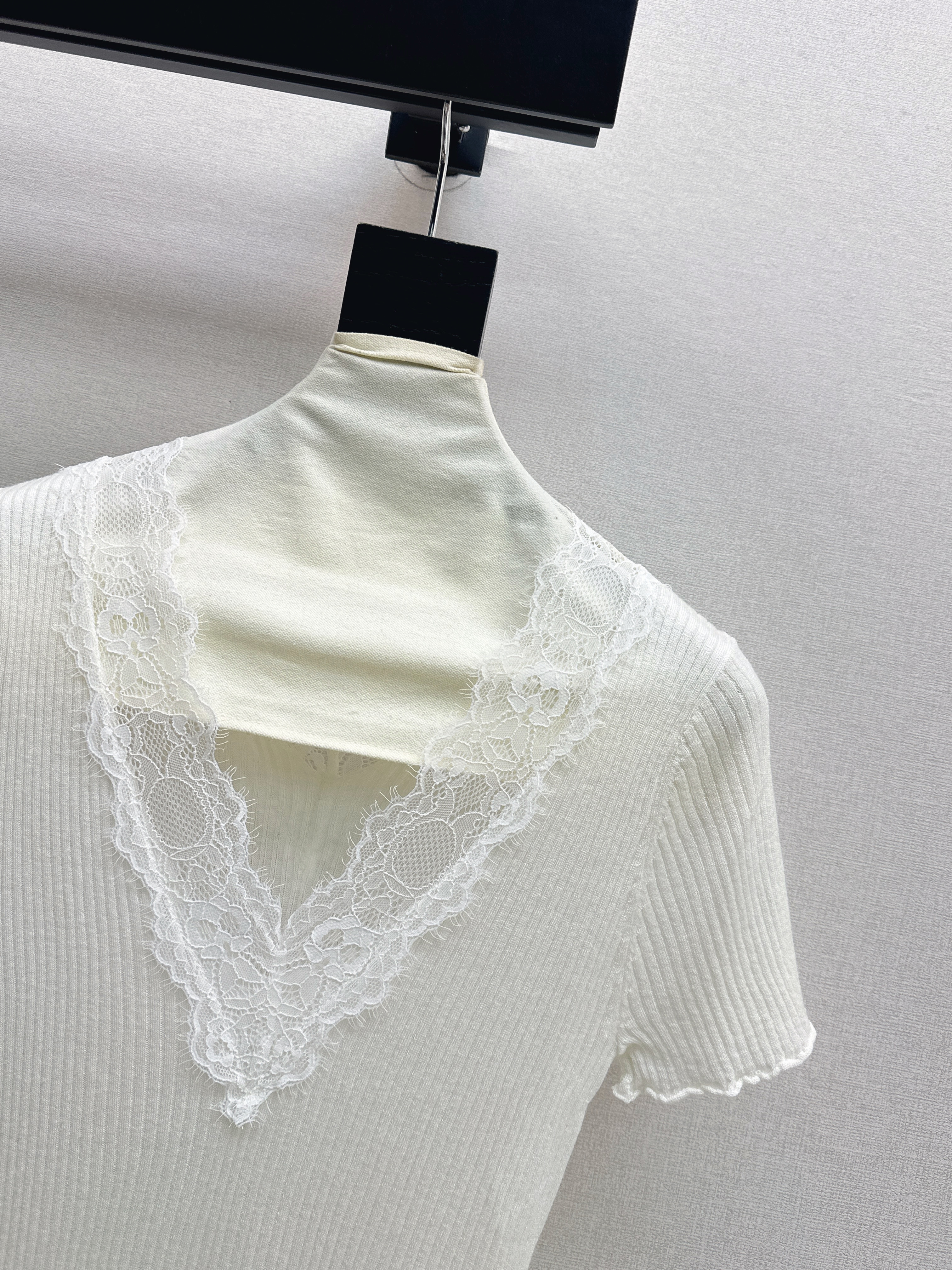 ES 26ss contract lace knitwear