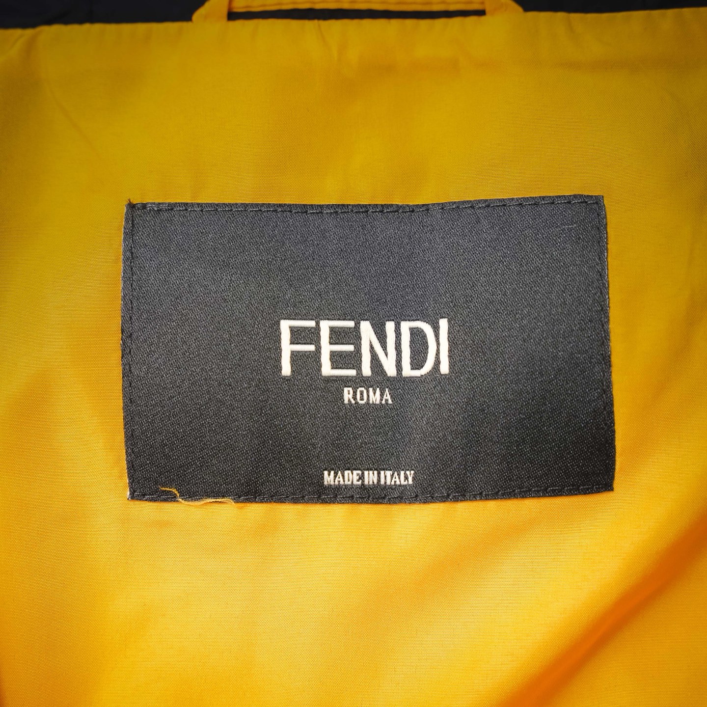 Fend splicing  hooded jacket