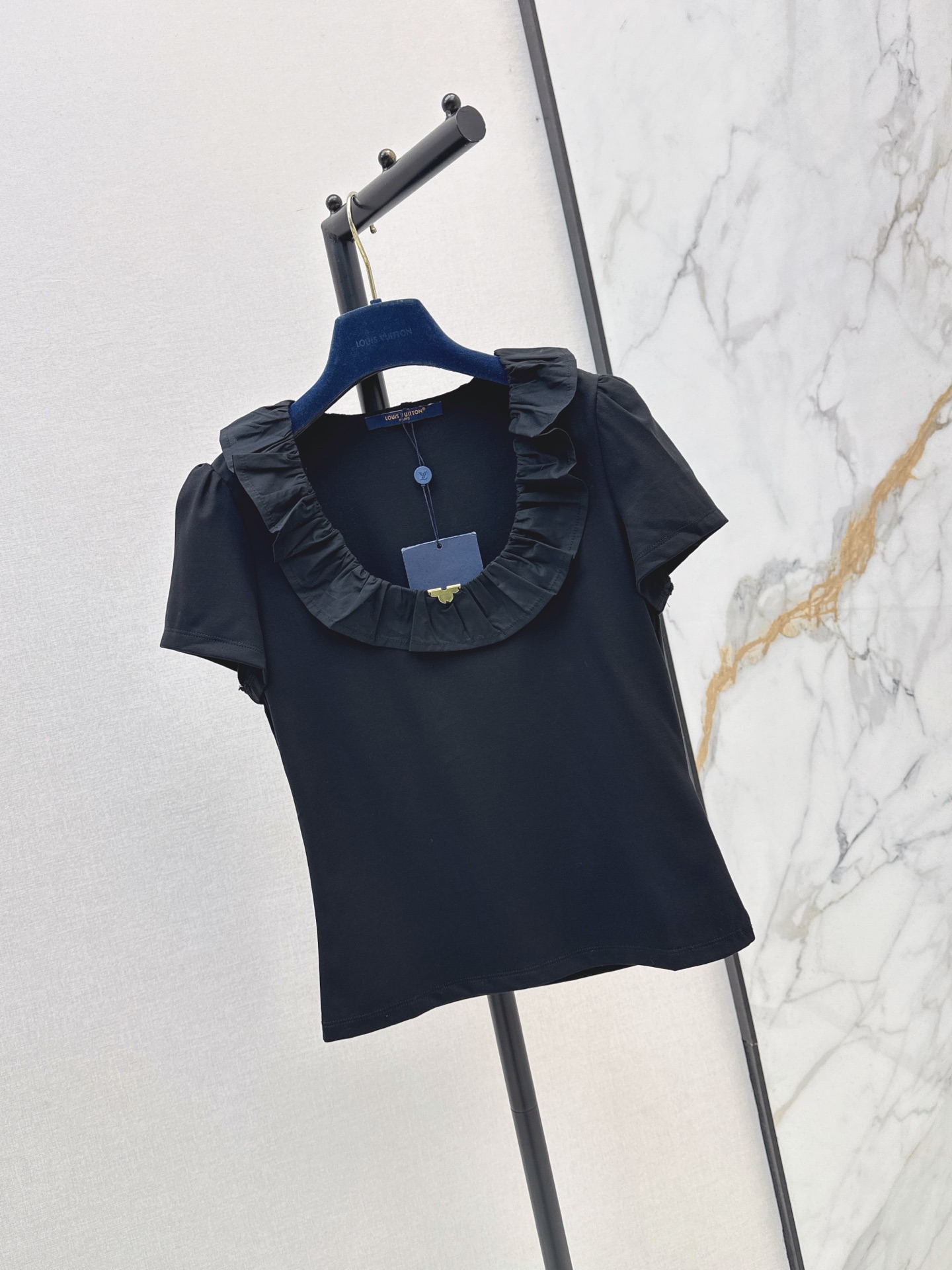 Loui 26fw ruffle t-shirt