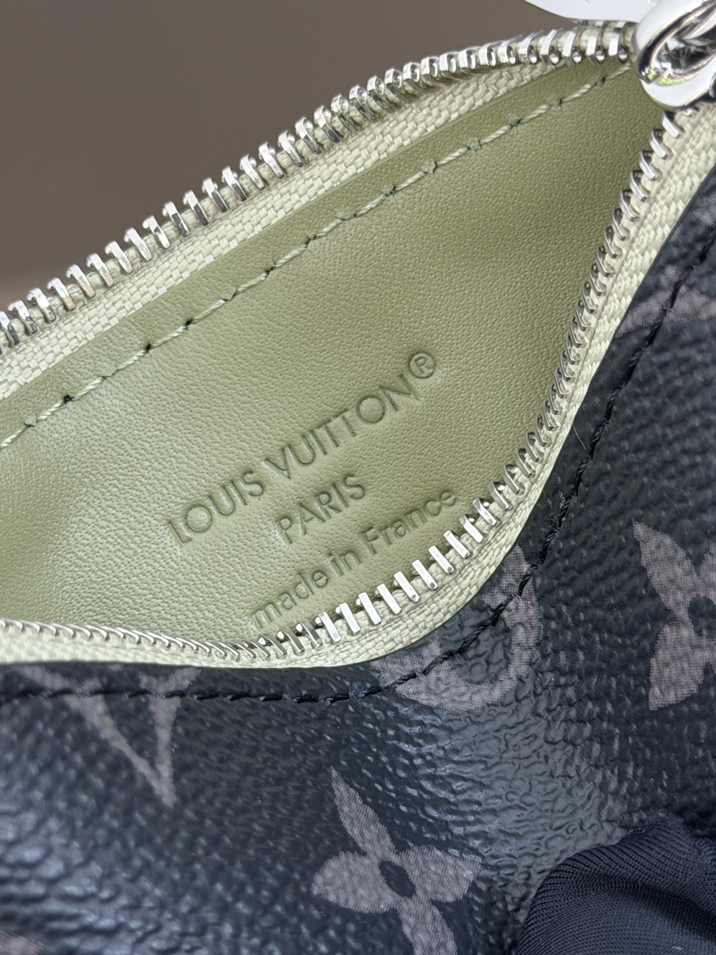 Louis crossbody bag