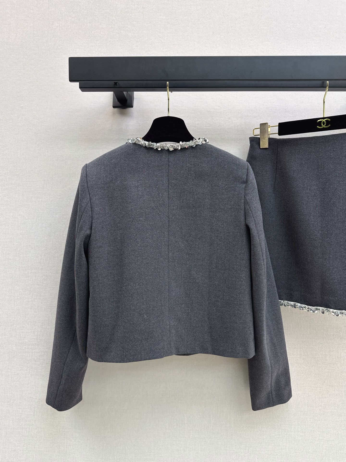 Chan 26fw deading cropped jacket mini skirt sets