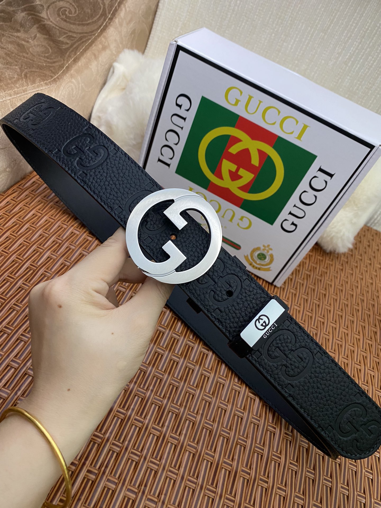 Guc cowhide belt