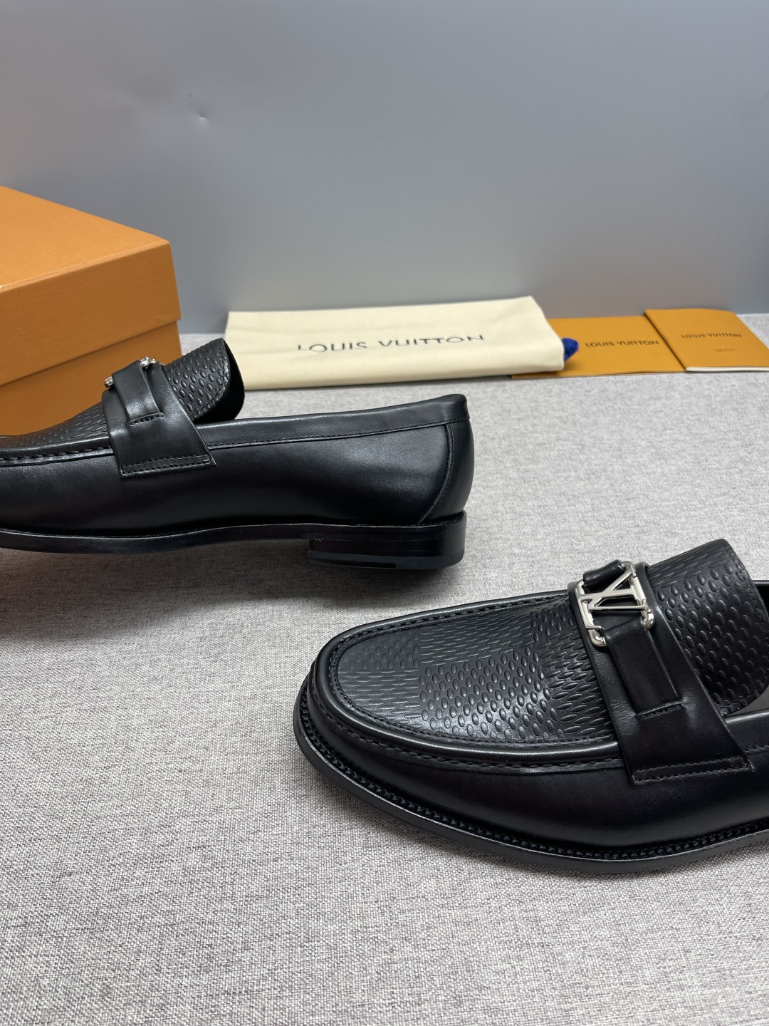 Louis letther shoes