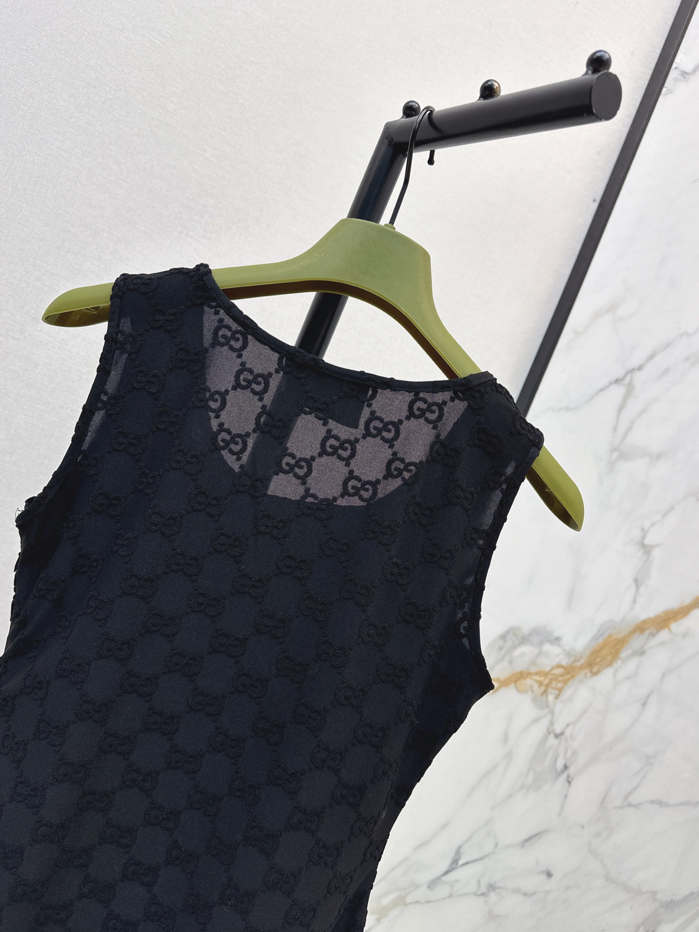 Guc 26ss sleeveless lace dress
