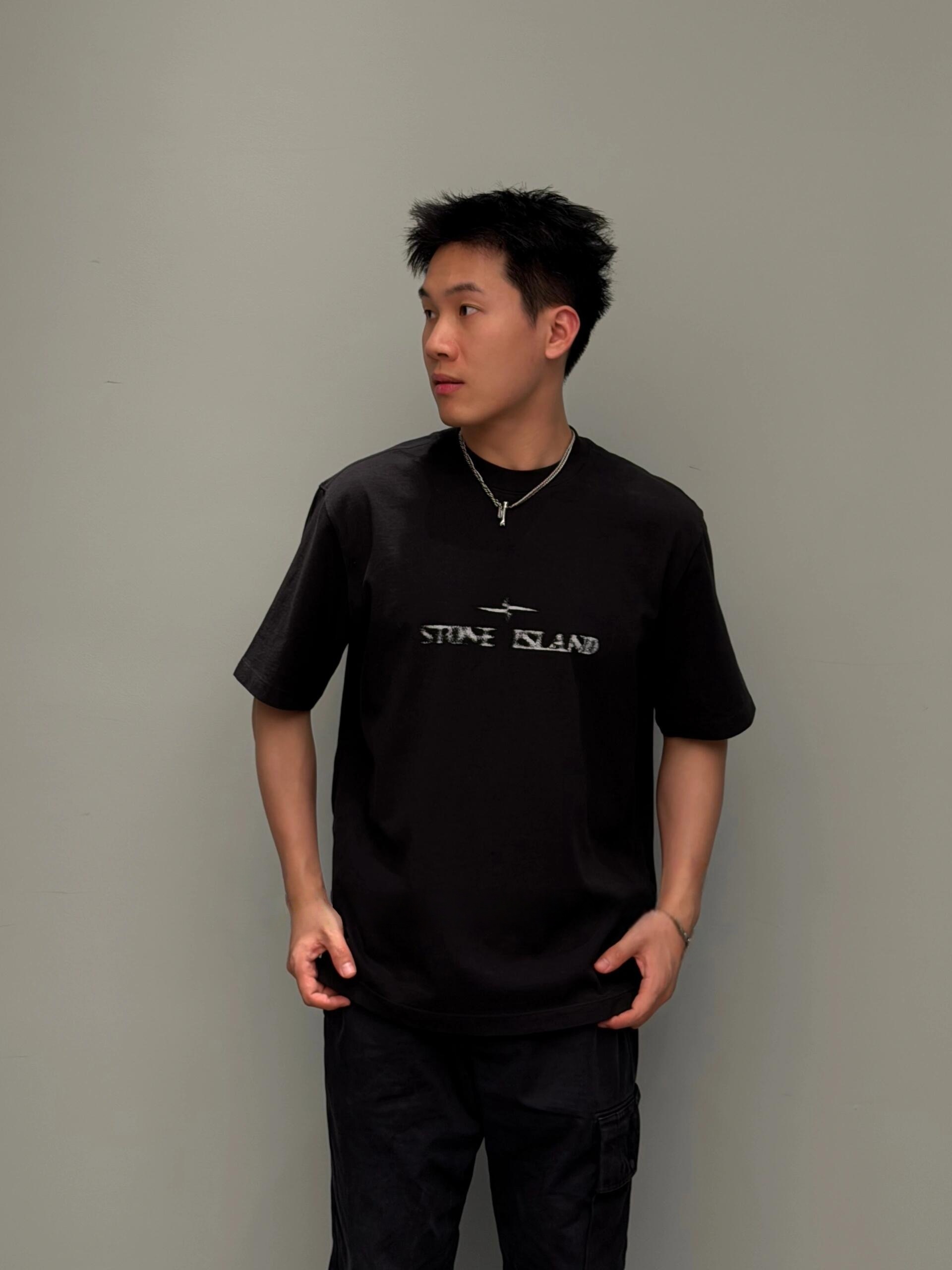 Stone printed t-shirt
