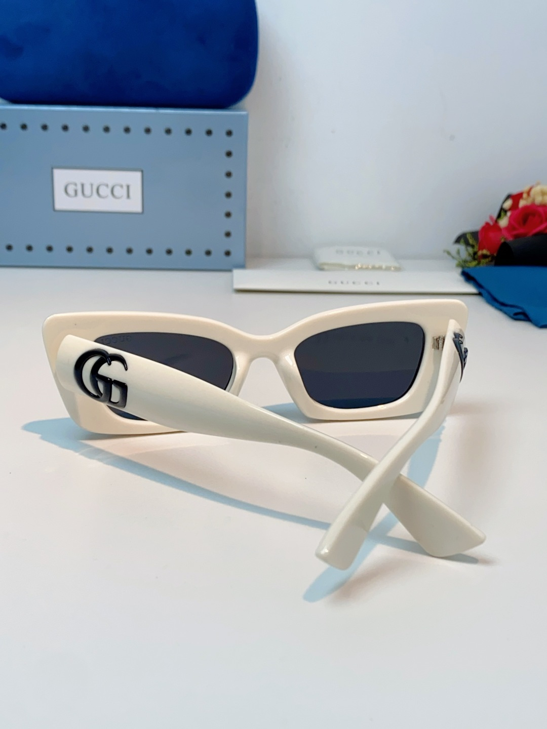 Guc sunglasses
