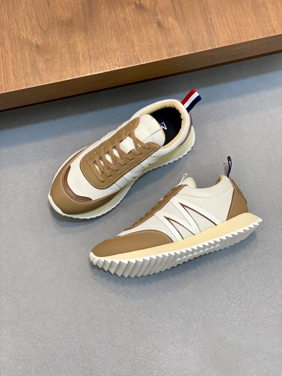 Mon retro sneakers