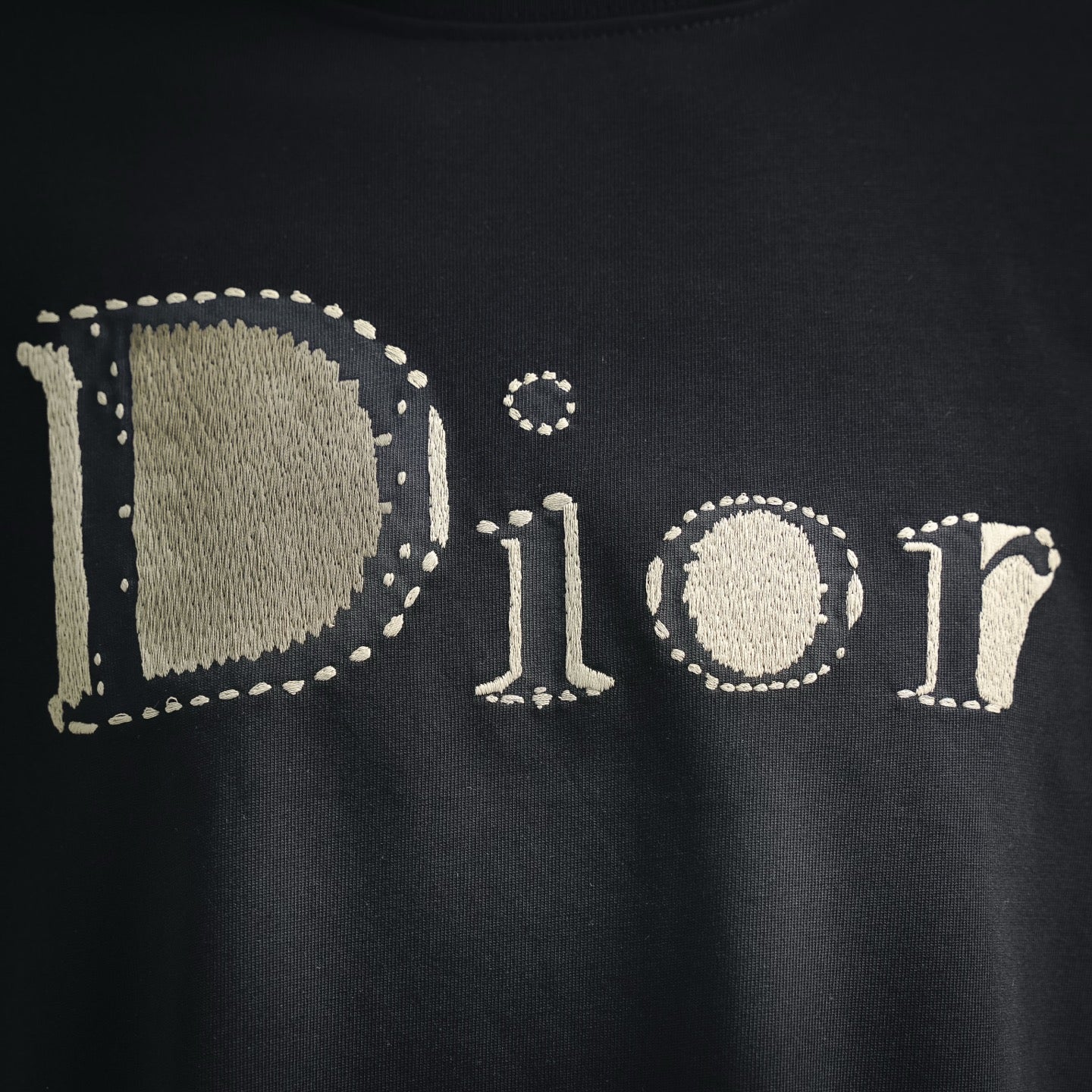 CD embroidered t-shirt