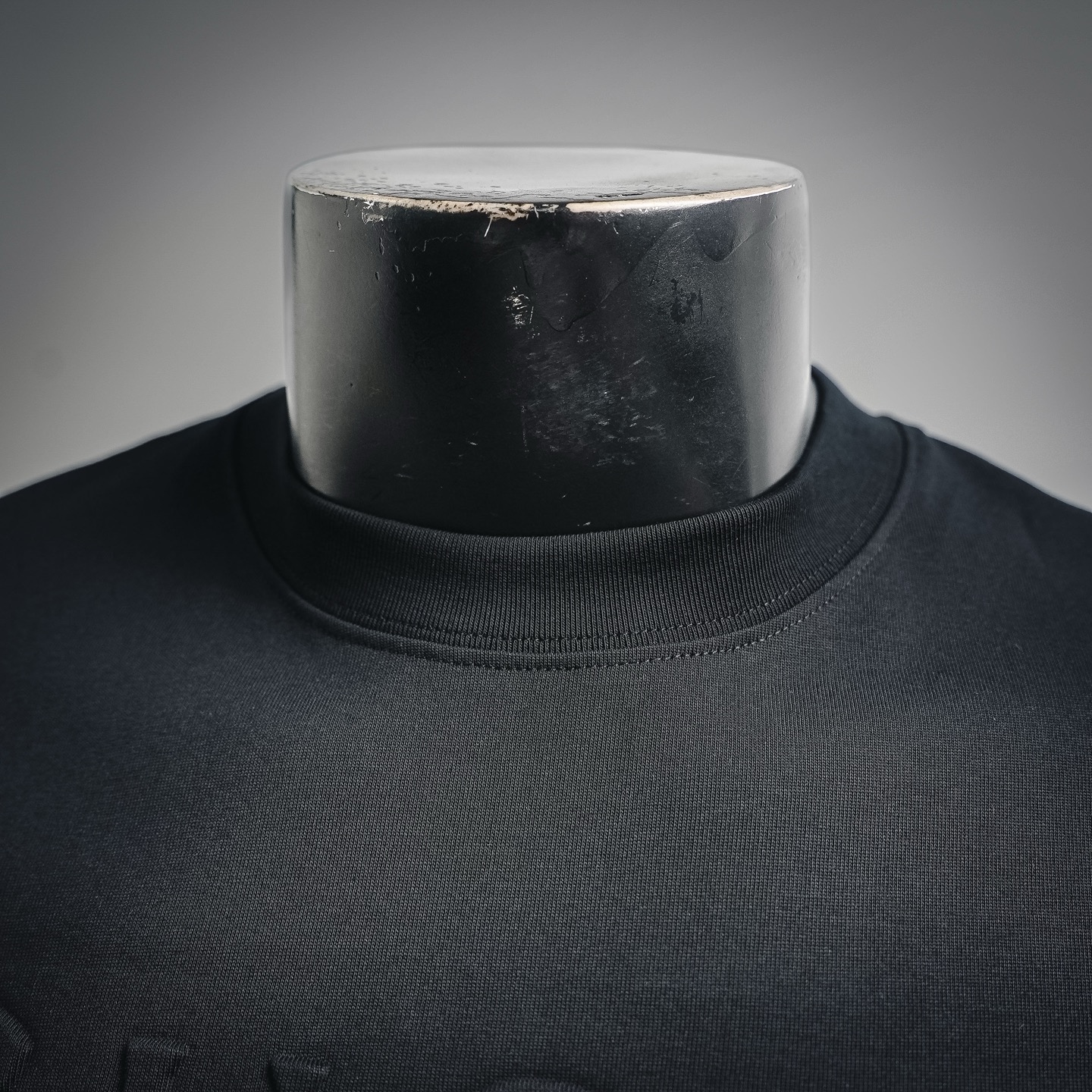 Guc emboosed t-shirt
