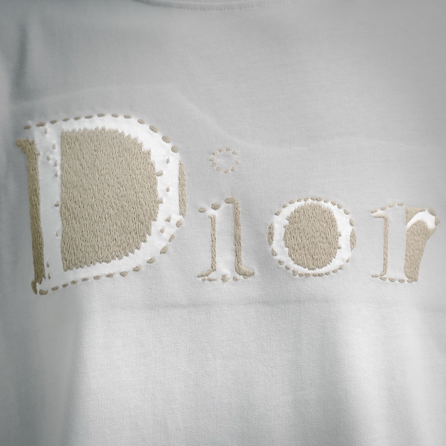 CD embroidered t-shirt