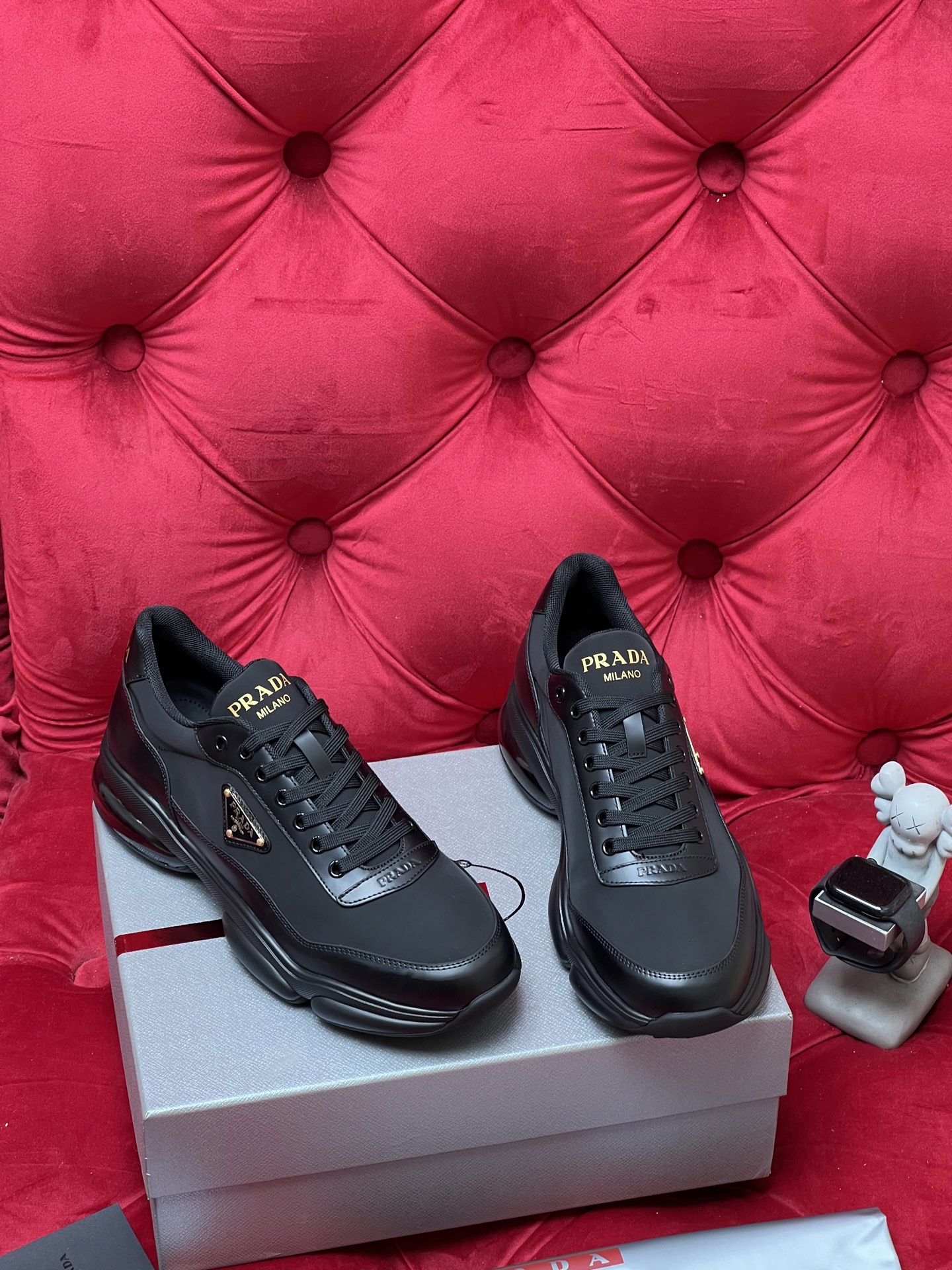 Pra letther sneakers