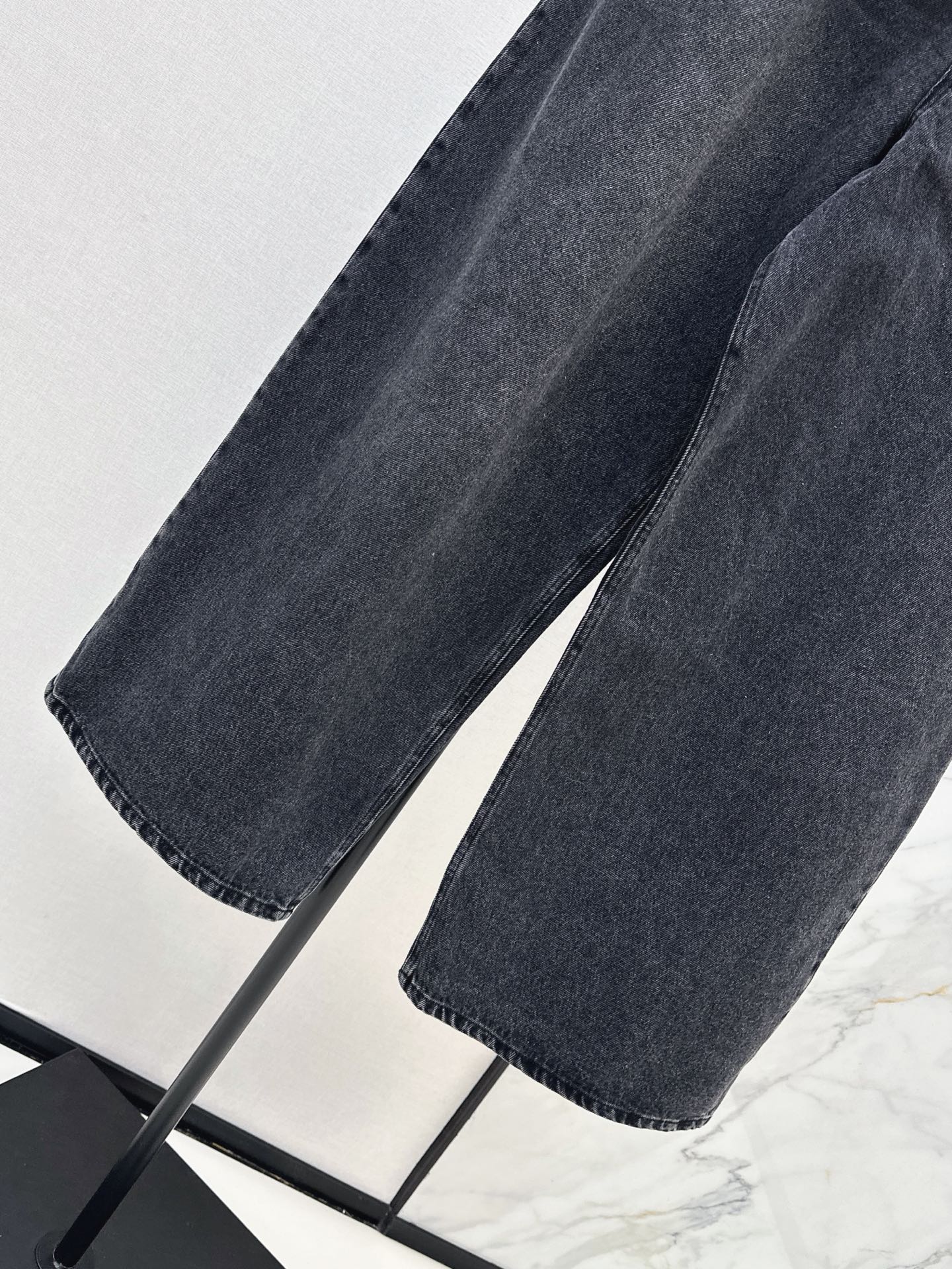 Chan 26fw wide-leg jeans