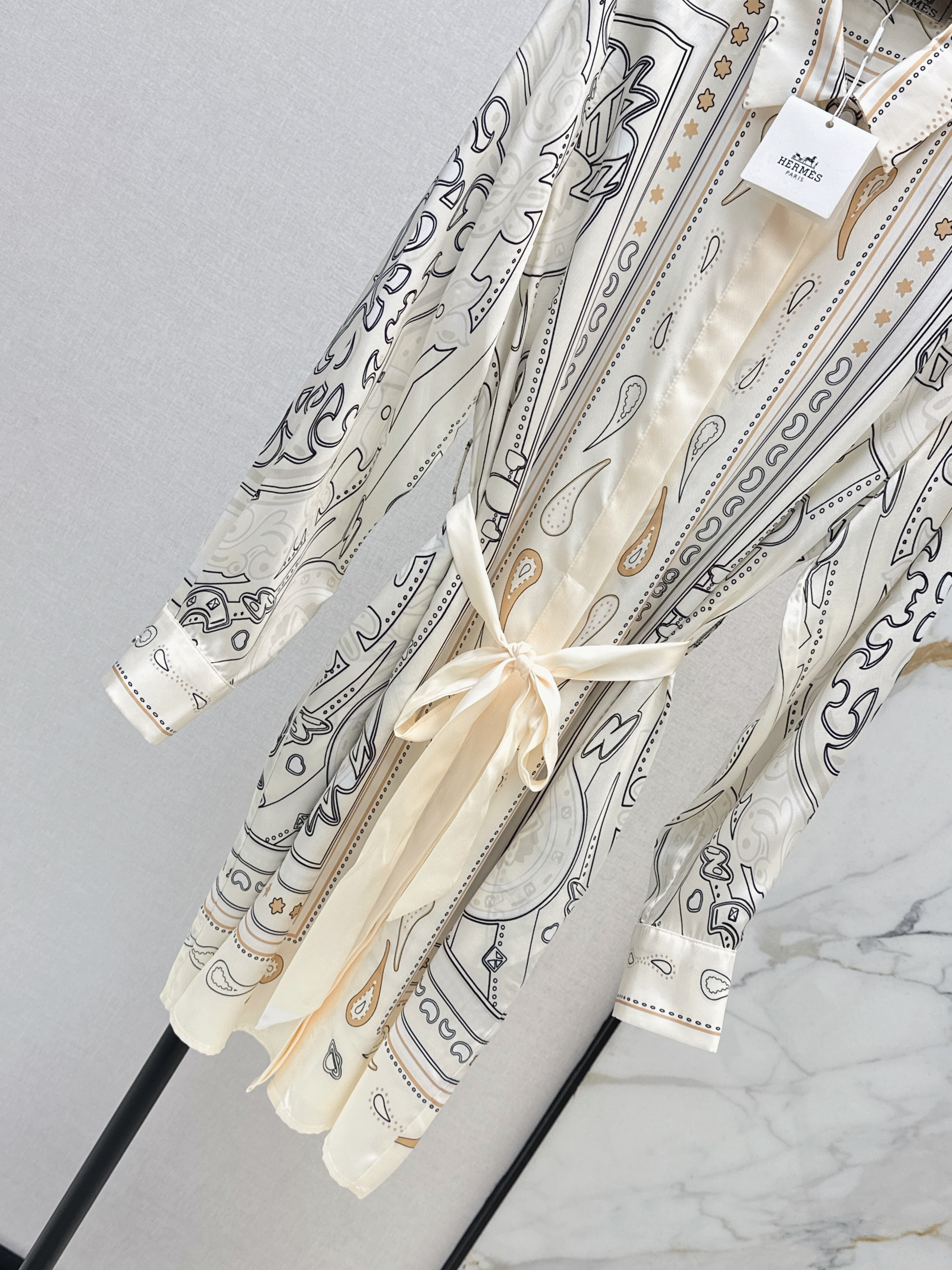 Herm 26ss print belted dress