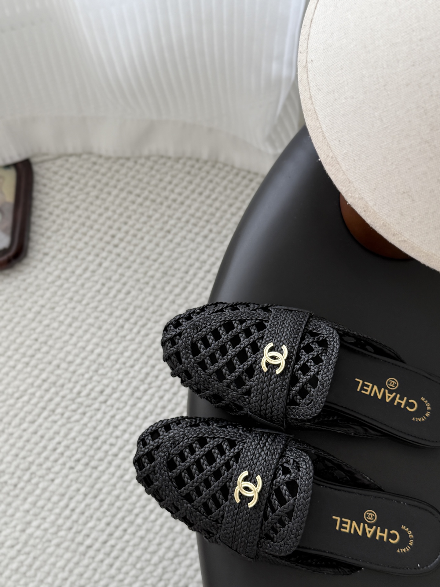 Chan 26ss woven slippers