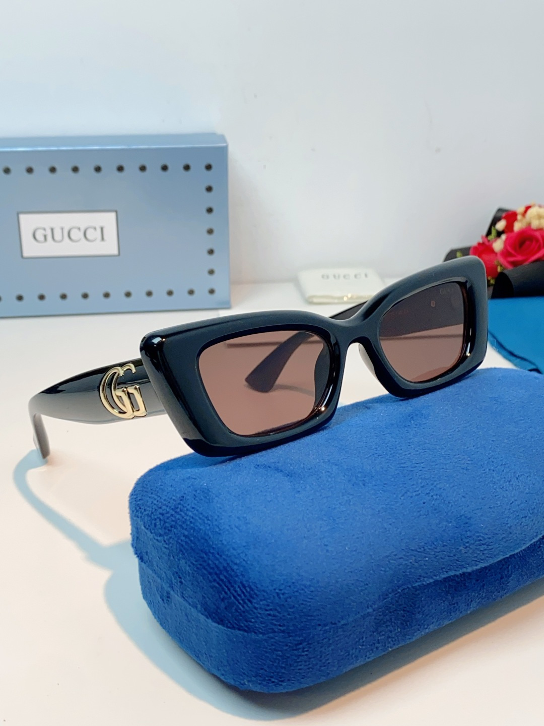 Guc sunglasses