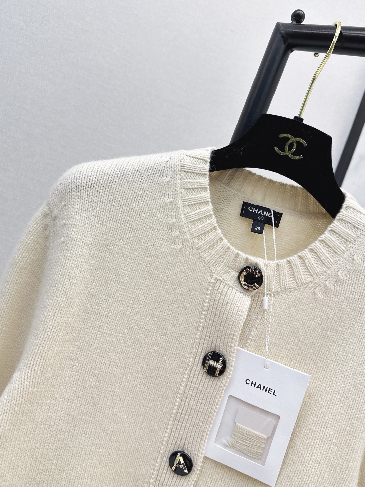 Chan 26ss cashmere knit cardigan