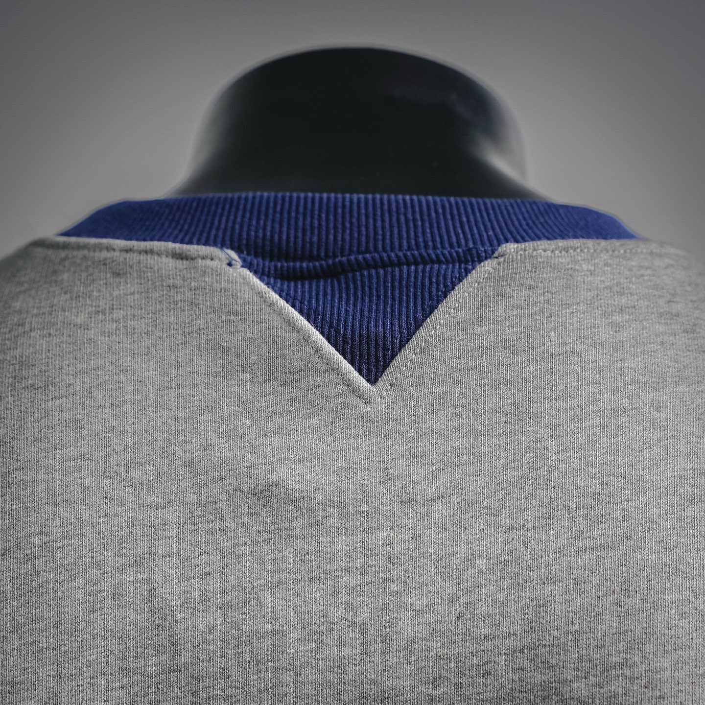 CD splicing sweatshirt