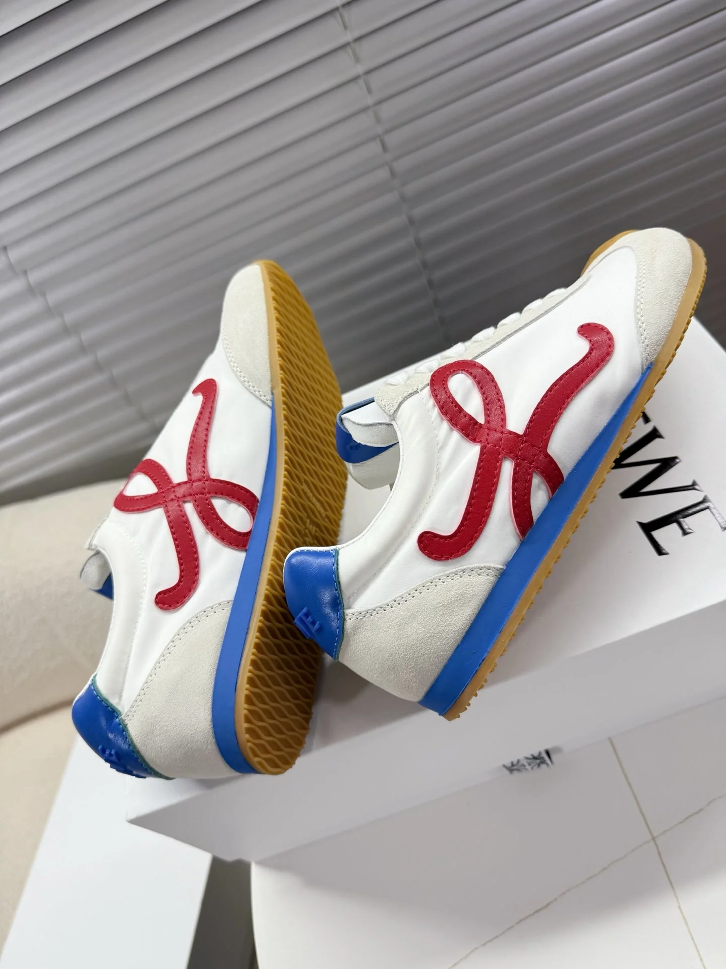 Loe 25fw all-match shoe