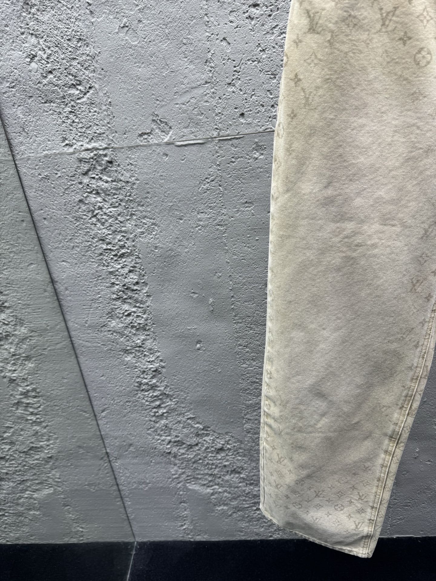 Louis all-over jacquard jeans