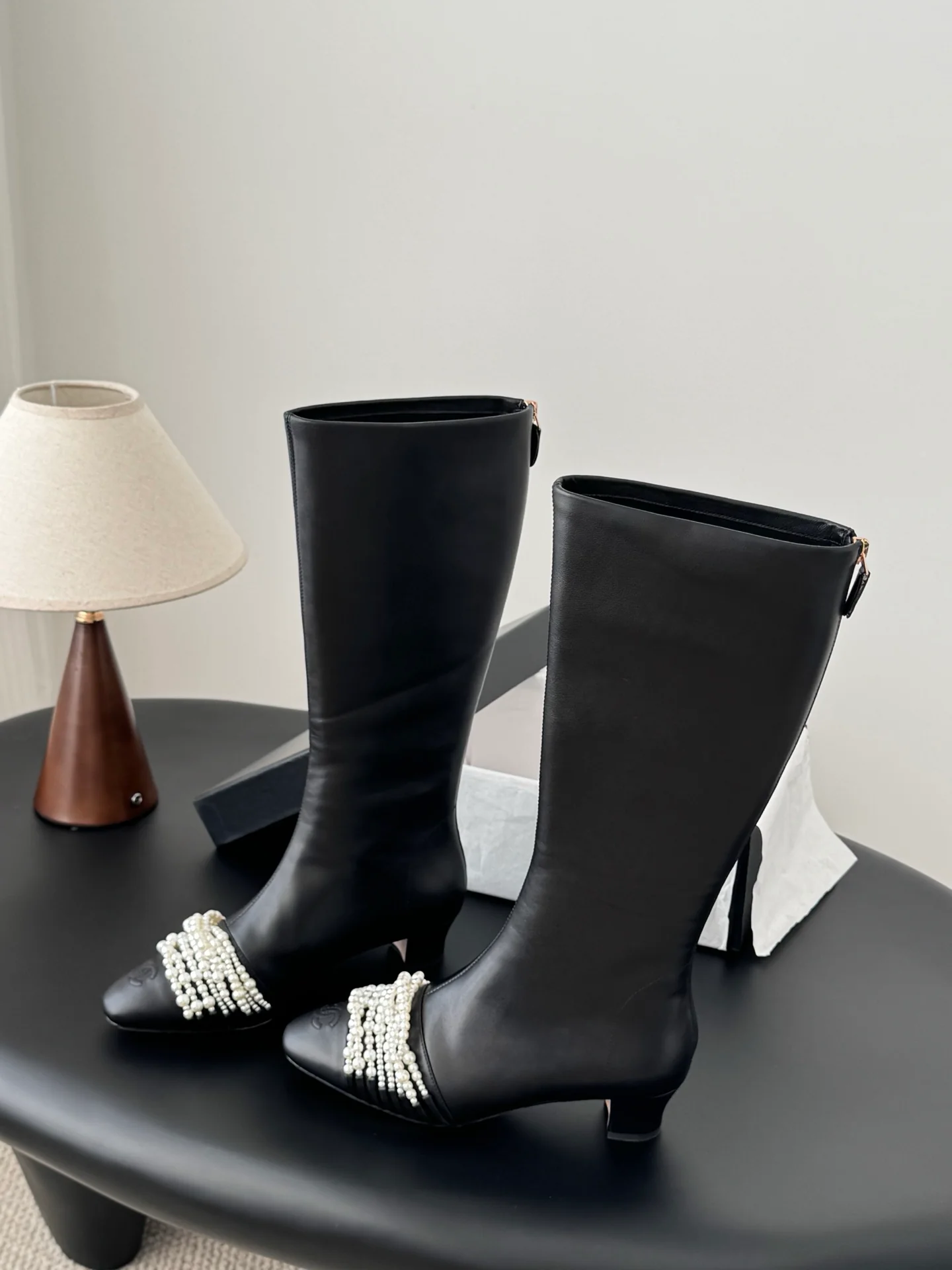 Chan 25fw pearl boot