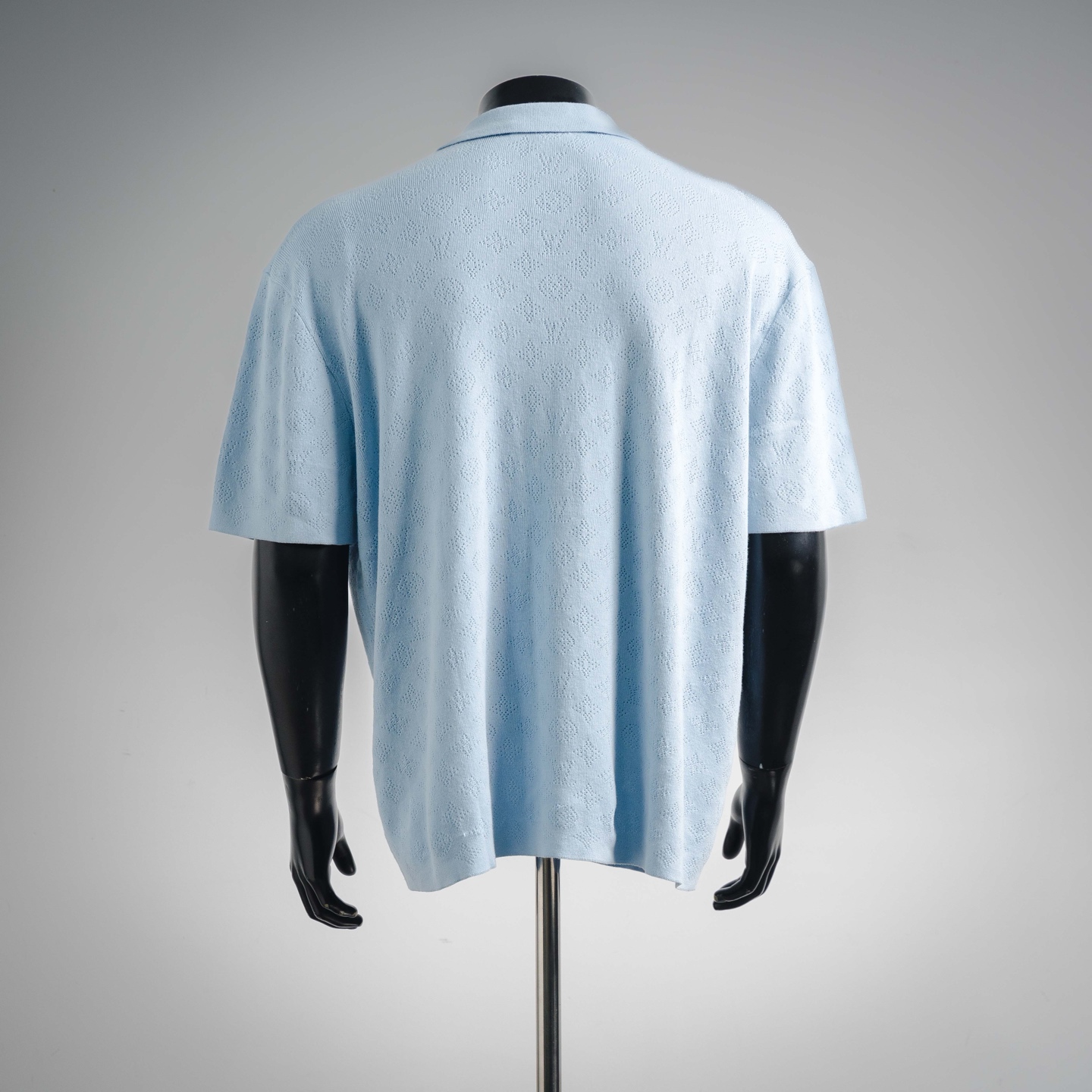 Louis collared Polo