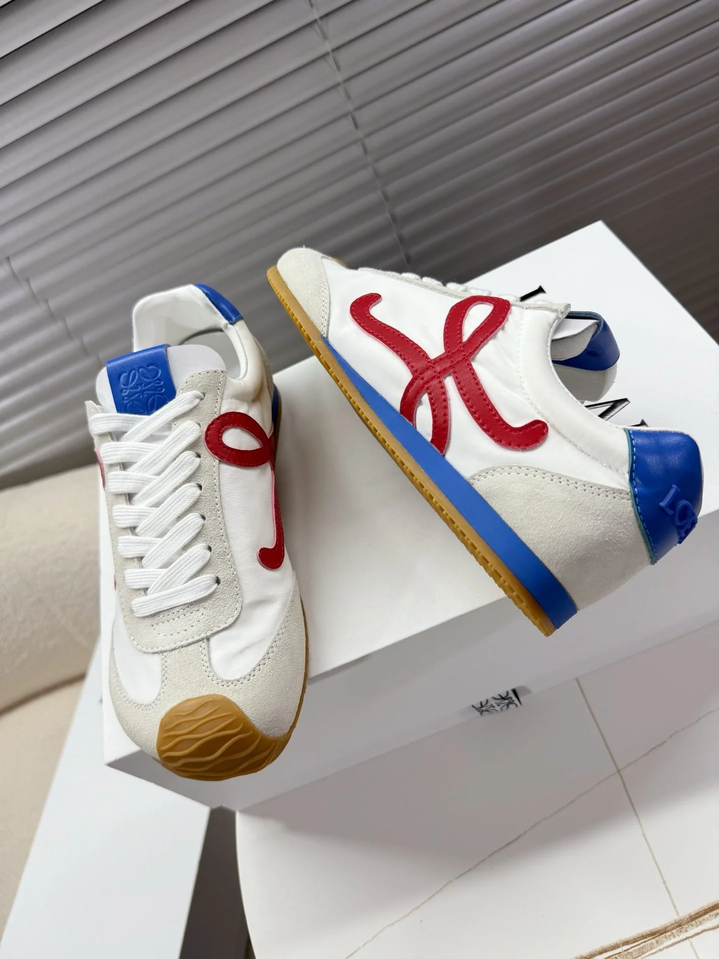 Loe 25fw all-match shoe