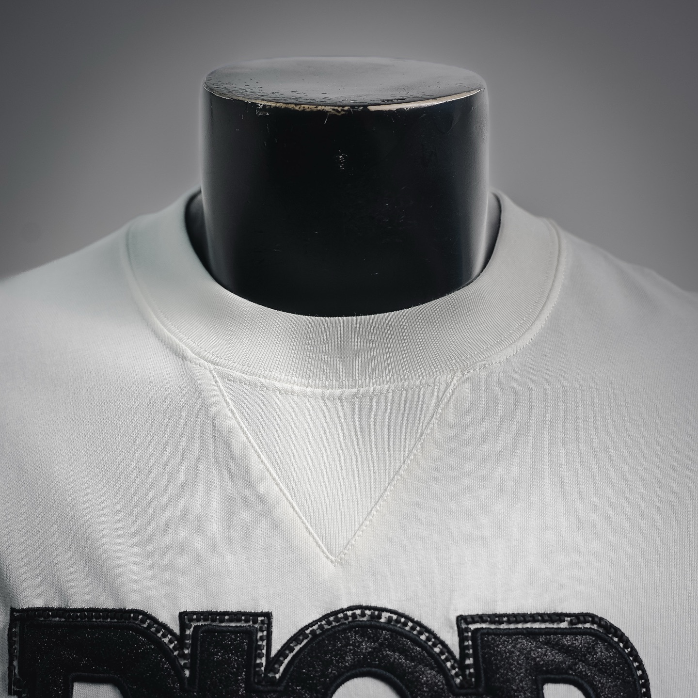 CD beaded embroidered t-shirt
