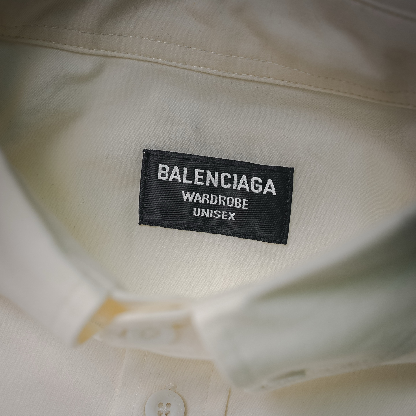 Balen rhinestone letter logo shirts