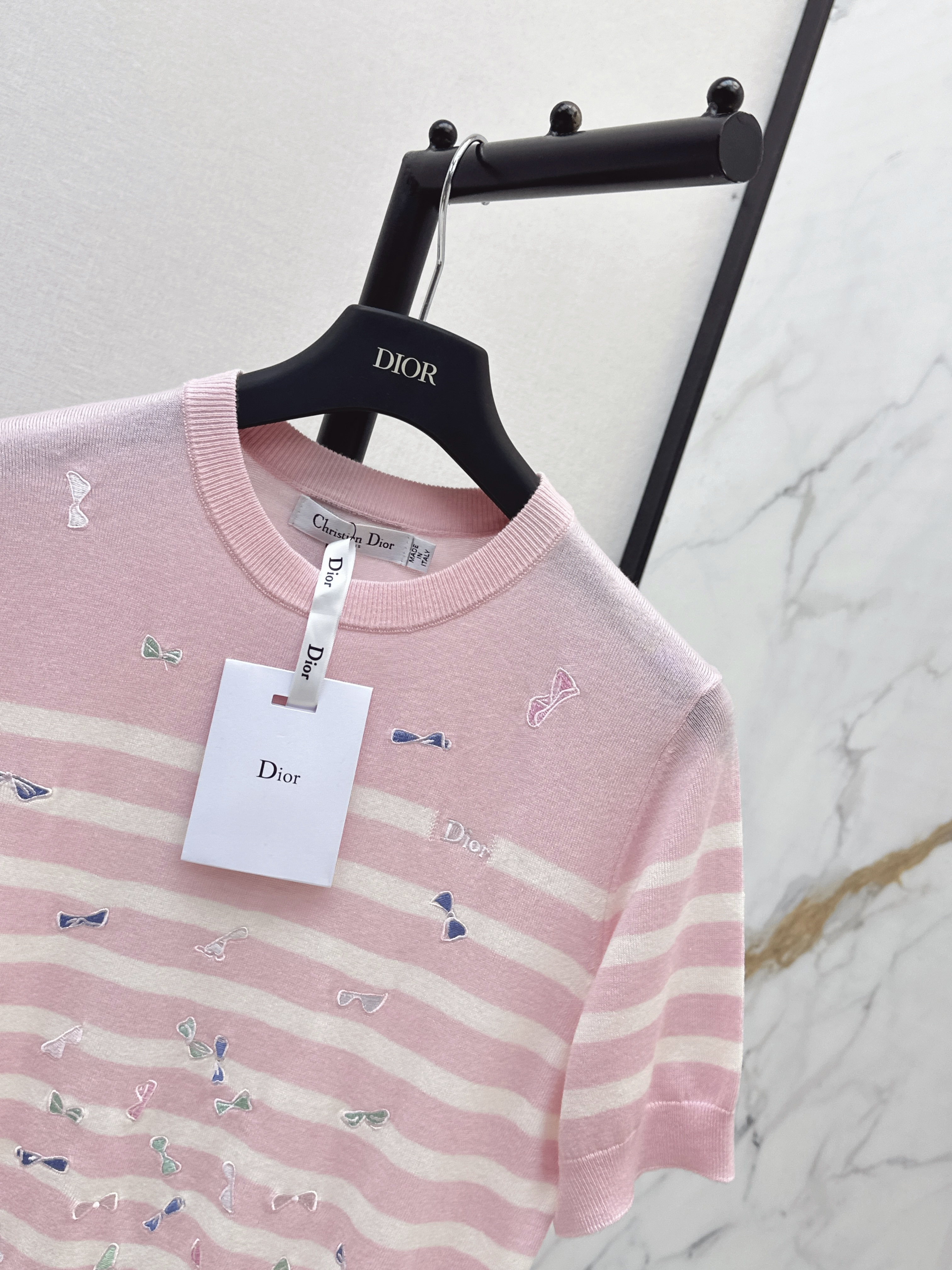 CD 26ss bow embroidery knit sweater