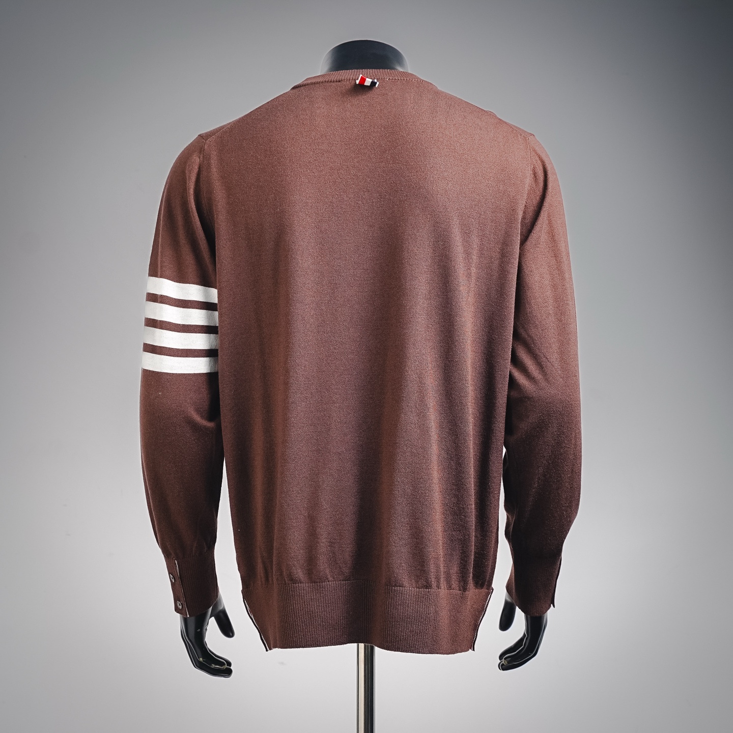 Thom casual sweater