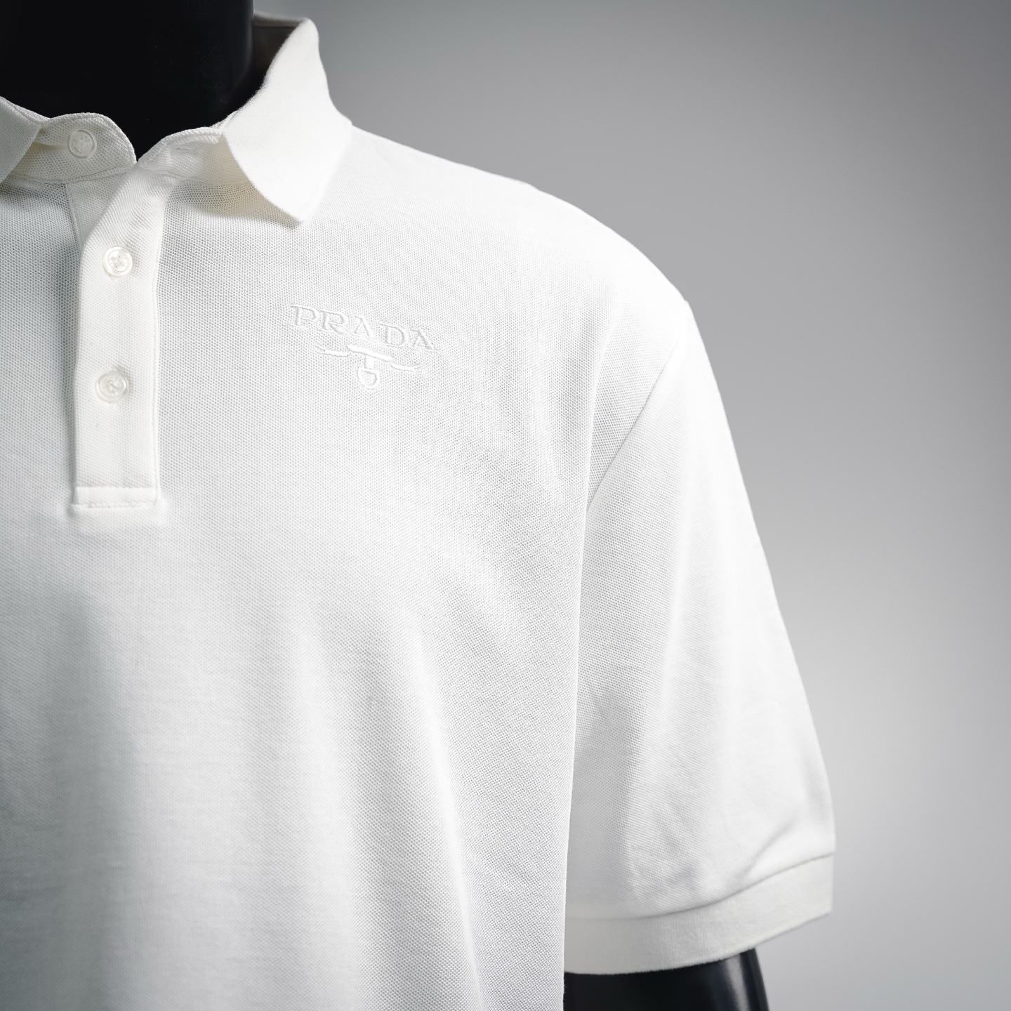 Pra letter embroidered Polo