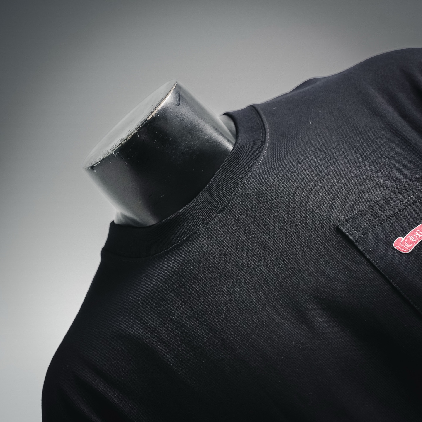 Chrome graffiti-print t-shirt
