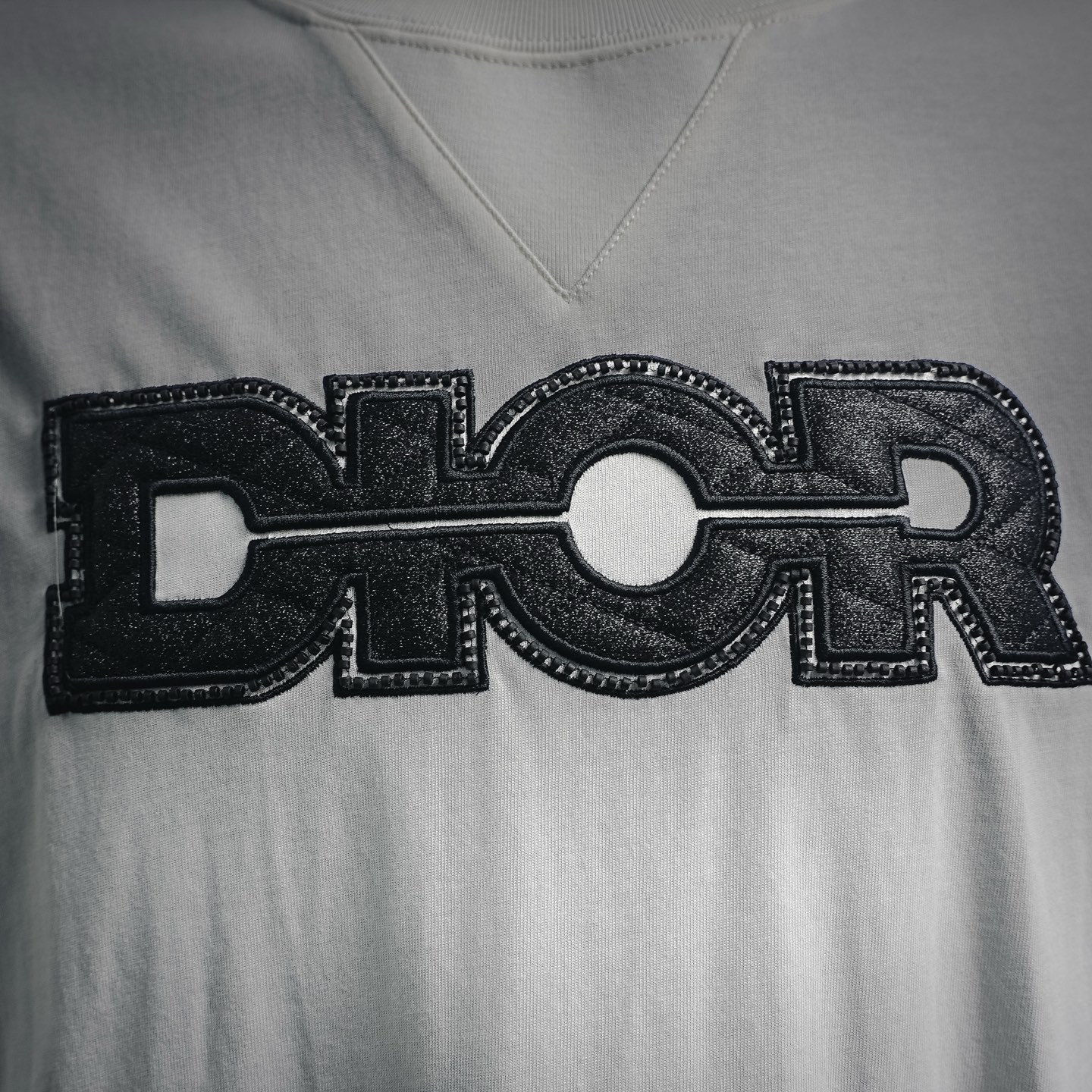 CD beaded embroidered t-shirt