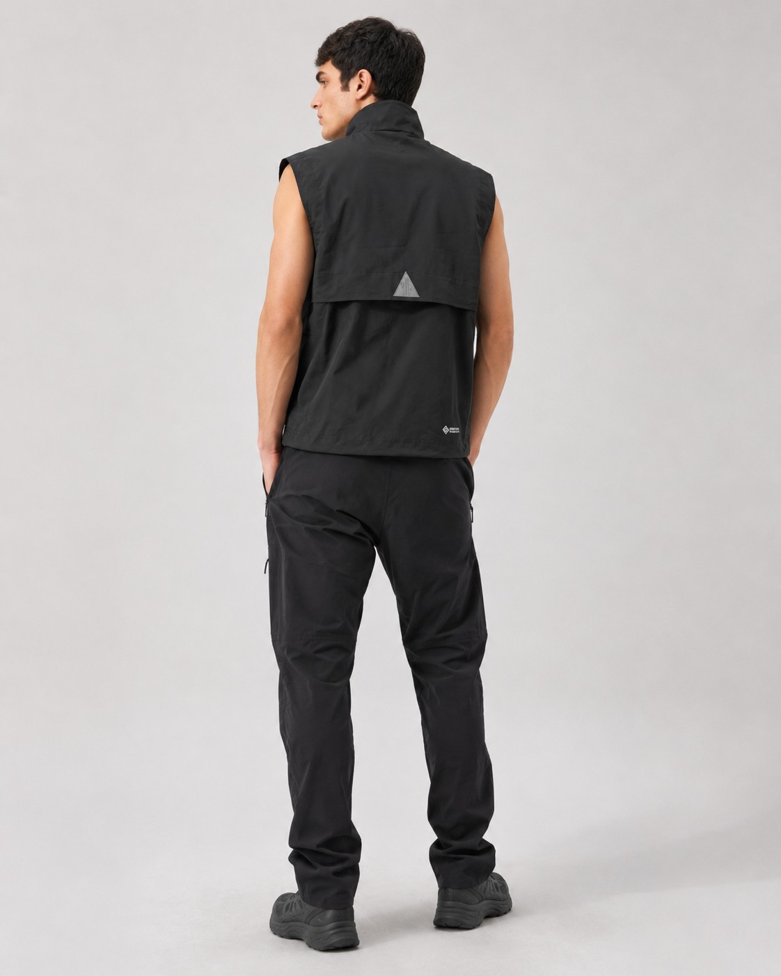 Mon collar vest