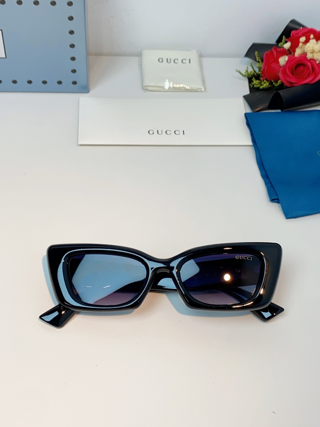 Guc sunglasses