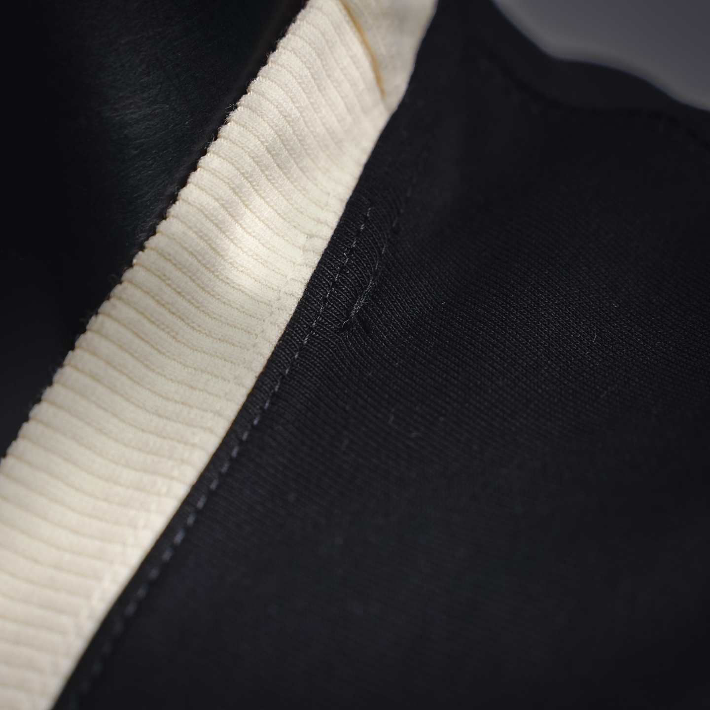 Ami embroidered swetshirt