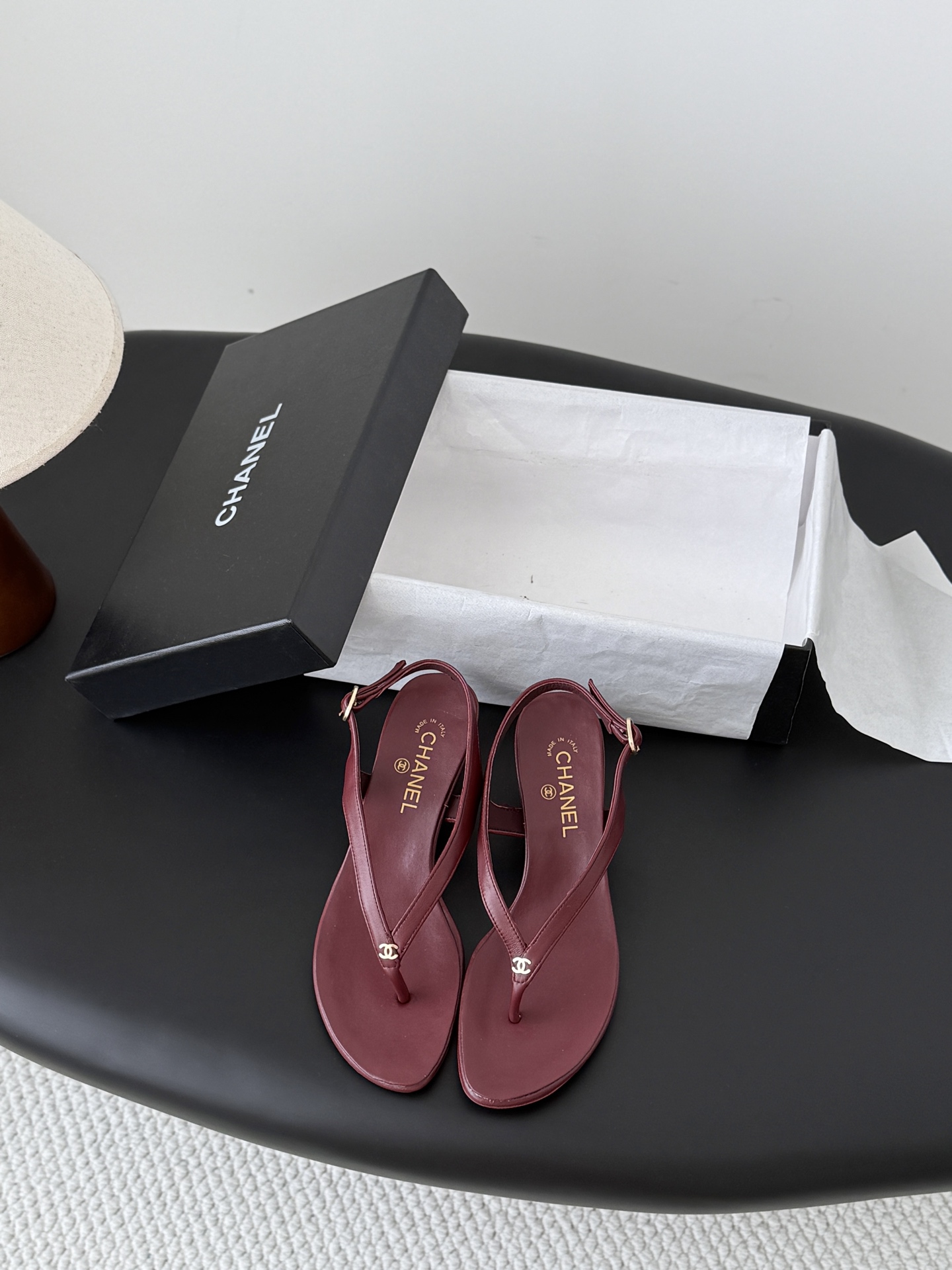 Chan 26C flip-flops sandals