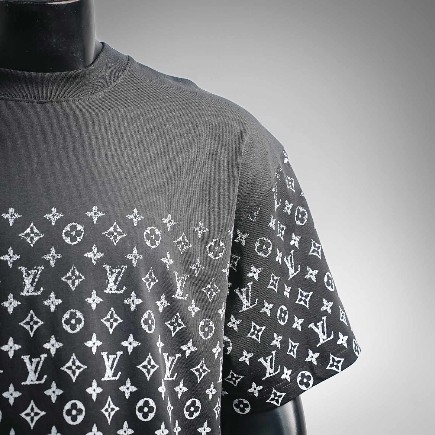 Louis gradient monogram t-shirt