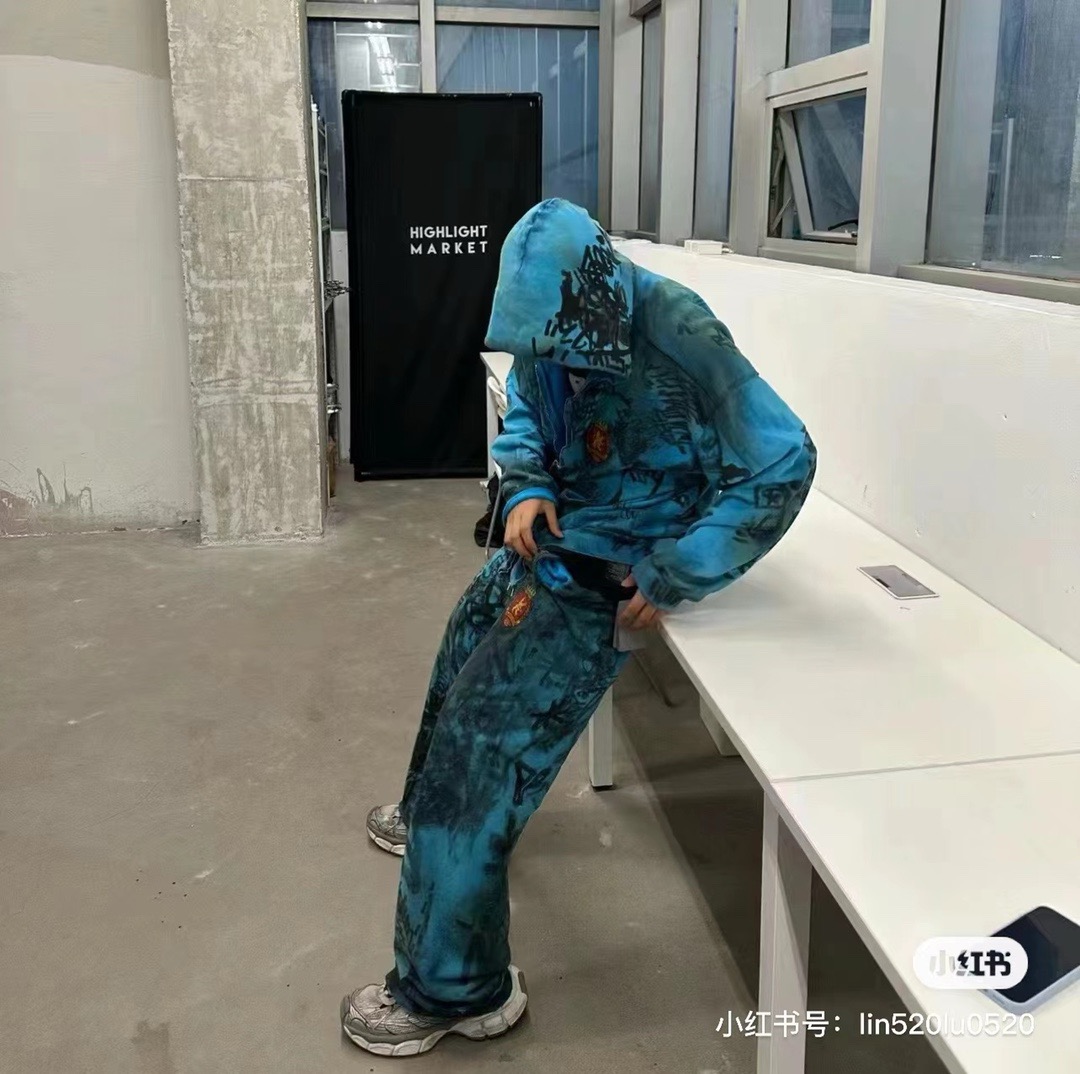 Balen graffiti-print jacket