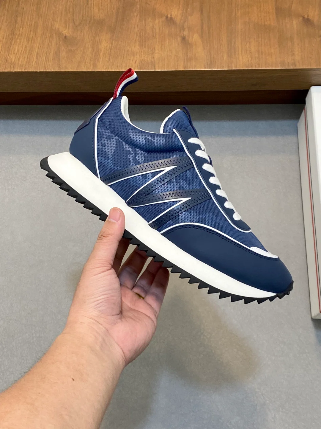 Mon retro sneakers