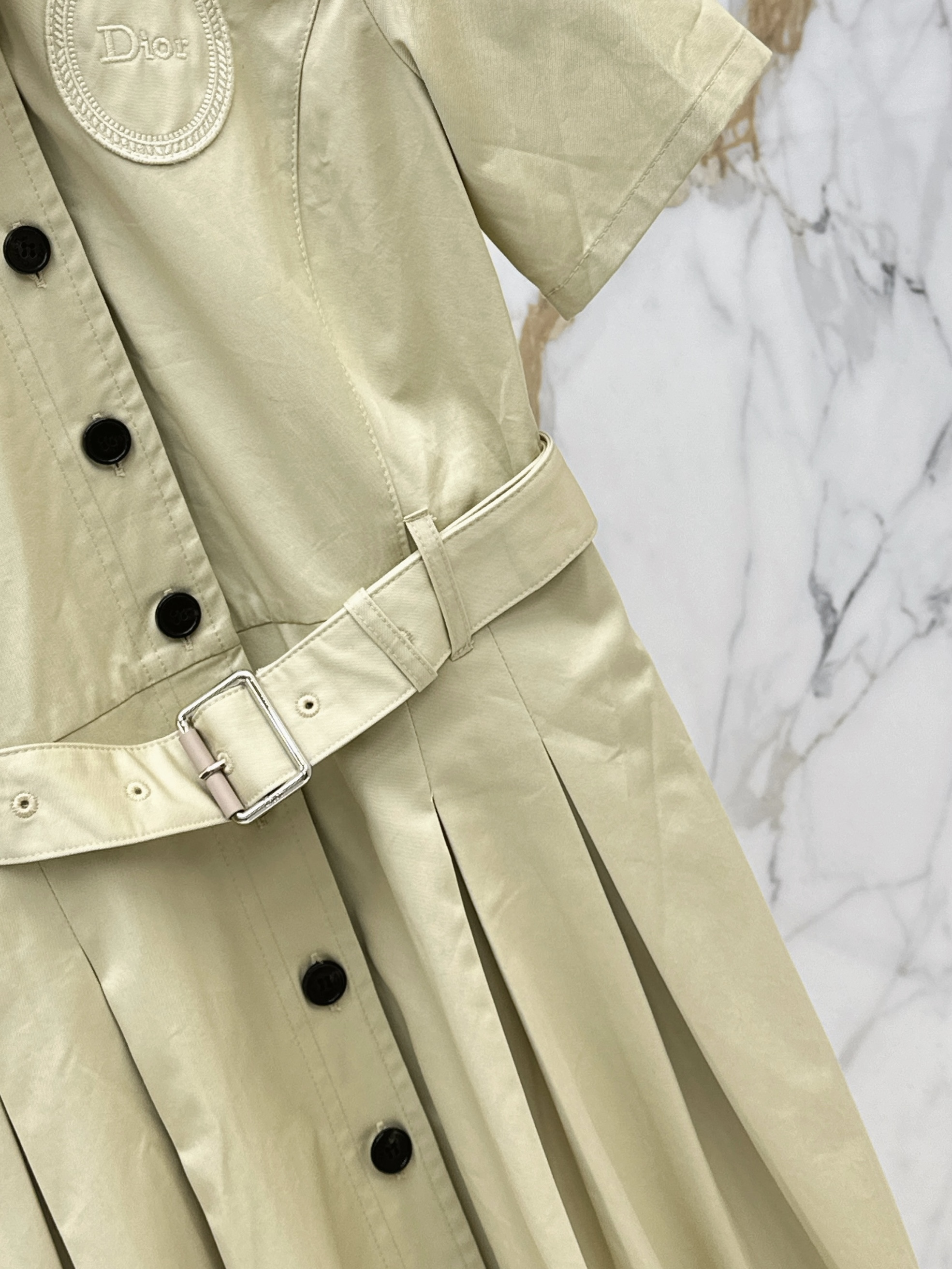 CD 26ss belted dress