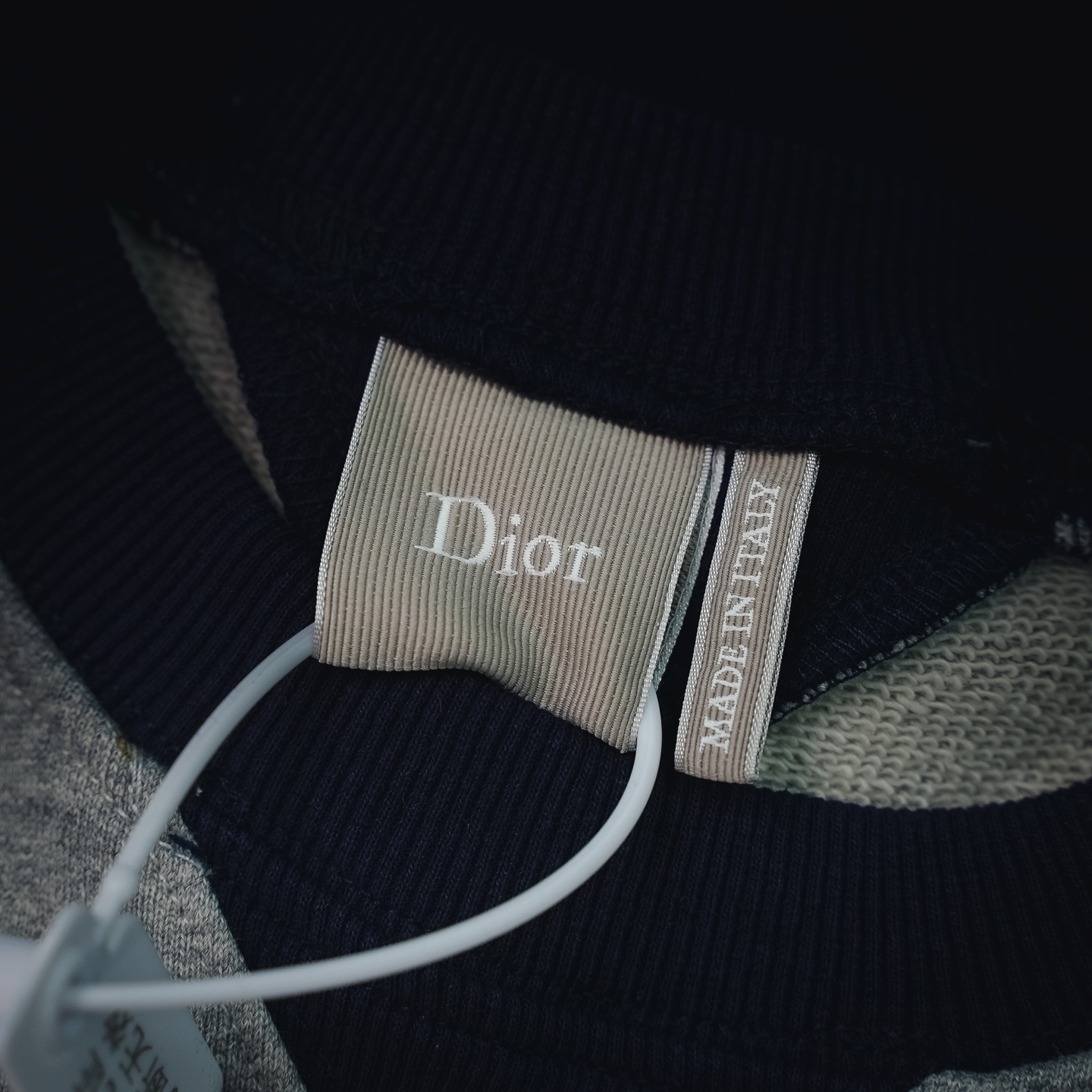 CD splicing sweatshirt