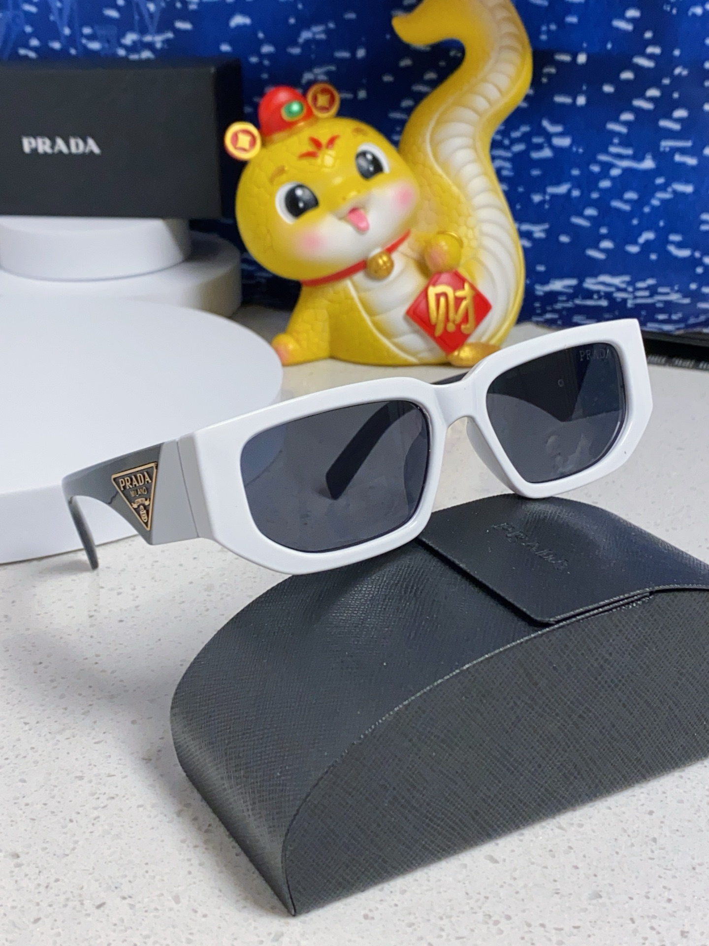 Pra sunglasses
