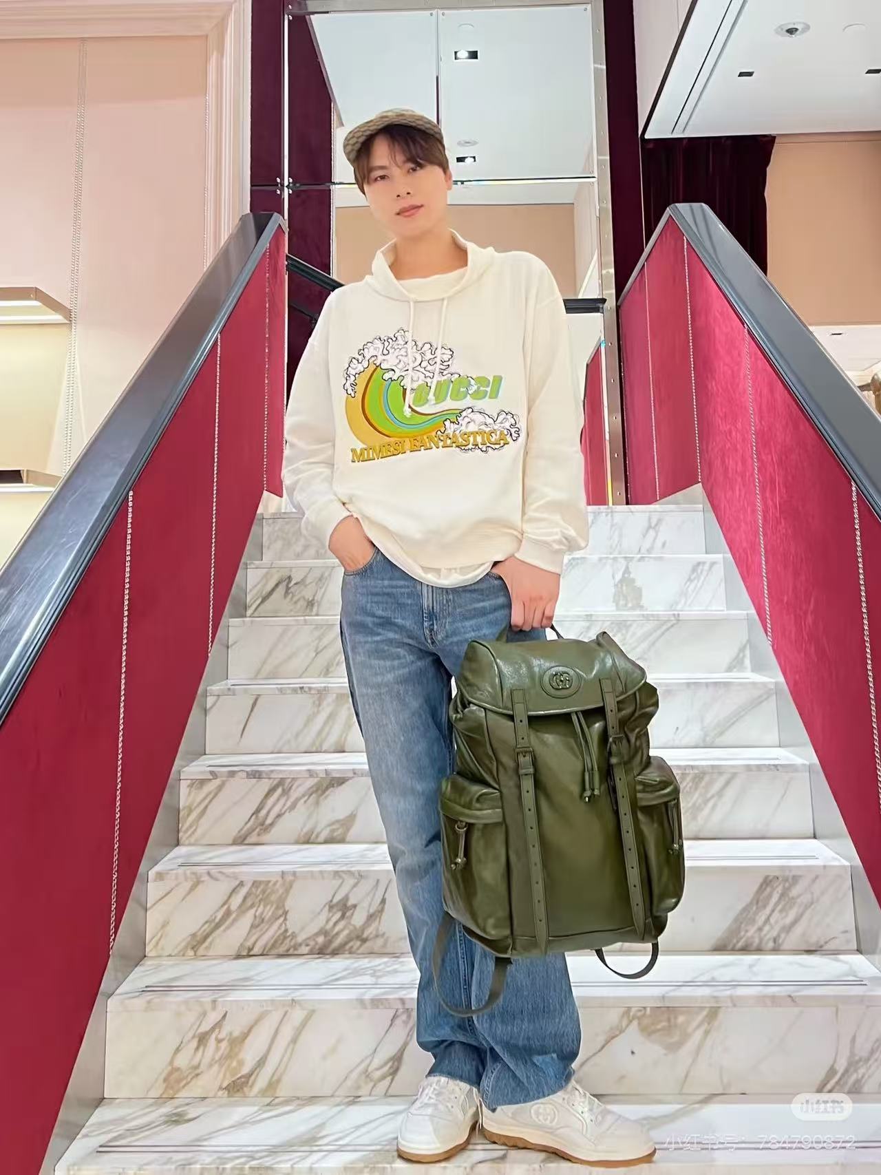 Guc graphic retro hoodie