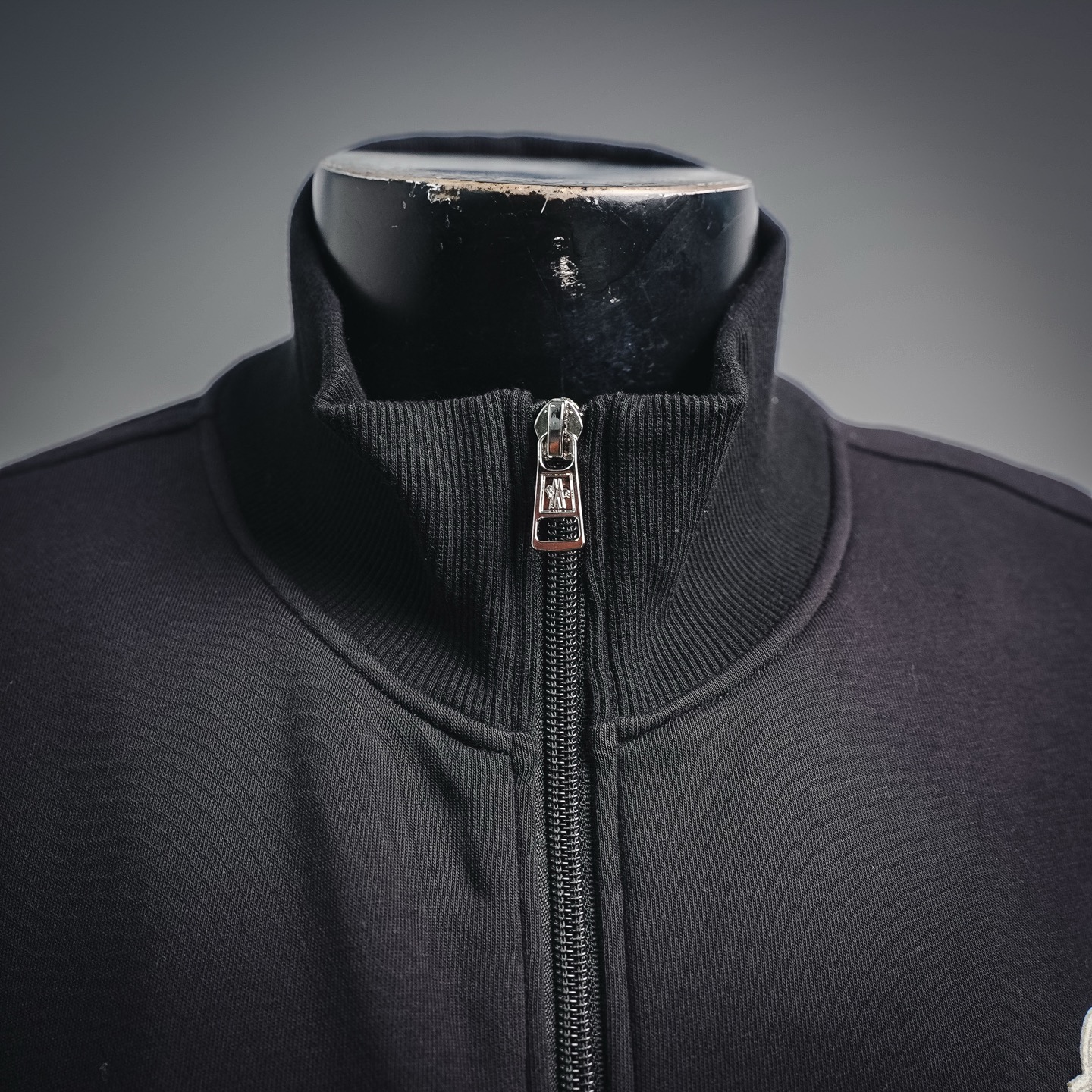 Mon casual zip-up jacket
