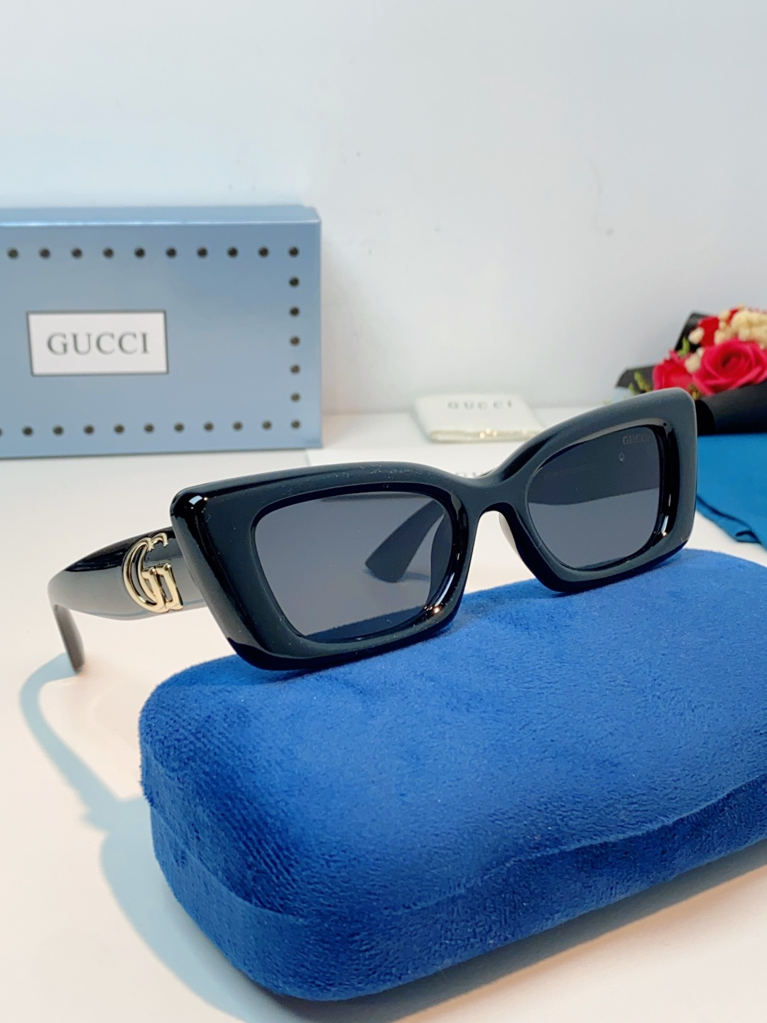 Guc sunglasses